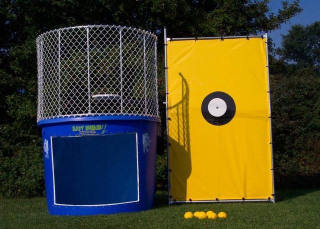 Dunk tank with window (500 gallons) Dunk tank with window (500 gallons)